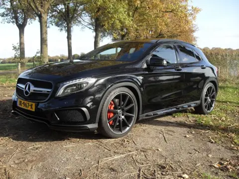 MERCEDES-BENZ GLA-KLASSE AMG45 4Matic Edition1,  360 PK,  Panorama 