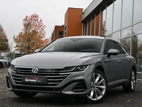 Volkswagen Arteon Shooting Brake 1.4TSI eHybrid 218pk R-Line RS-Zetels Pano iQ-Light ACC Lane Assist