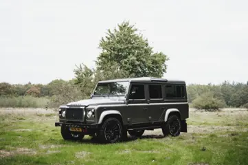 LAND ROVER DEFENDER BOWLER fast road - 211PK - TD4 - vol leder 