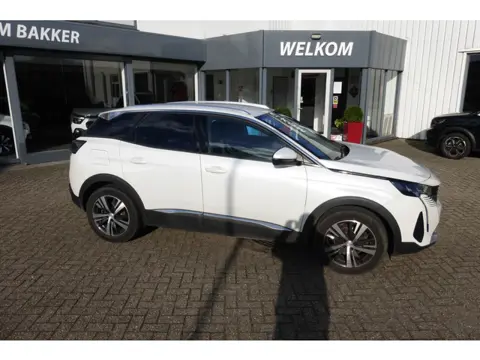 Peugeot 3008 1.2 PureTech Allure (bj 2021)
