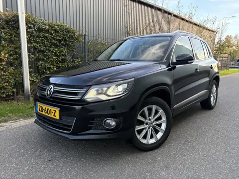 Volkswagen Tiguan 1.4 TSI Sport&Style / NAVI / CRUISE / STOELVERWARMING / 123dkm!