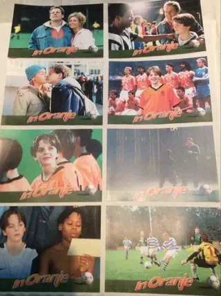 IN ORANJE lobbycard set.