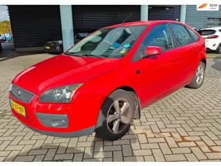 Ford Focus 1.6| NAP| APK | 5 deurs