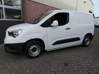 Opel Combo 1.5D L1H1 102pk Edition Airco,Gr-Scherm,Pdc,Enz