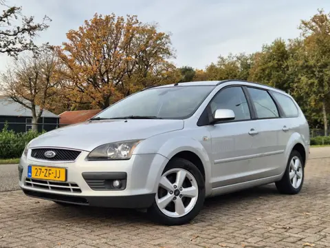 Ford FOCUS Wagon 1.8-16V Tr. FlexiF. (bj 2008)