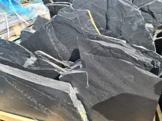 Mystic Black flagstone XXL / breuksteen