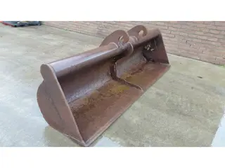 Verachtert CW30 / CW40 Ditch cleaning bucket / 280cm wide