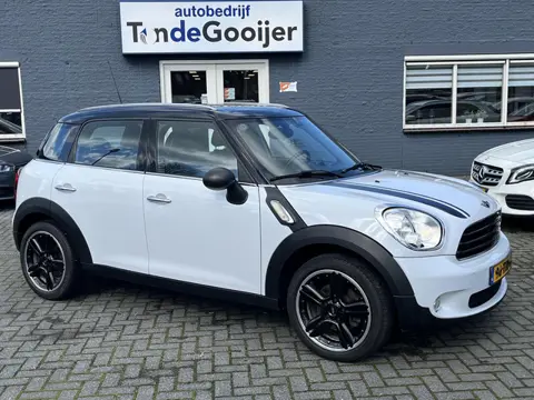 Mini Mini Countryman 1.6 | LEER | CLIMA | 18" | CRUISE C. | 134 PK |