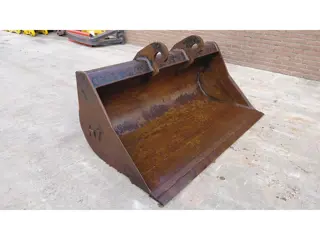 Verachtert CW30 / CW40 cleaning bucket / 1.175m3 / 2m wide