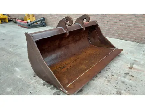 Verachtert CW30 / CW40 cleaning bucket / 1.45m3 / 2.10m