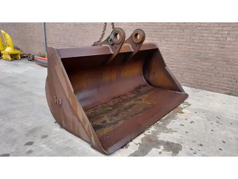 Verachtert Cleaning bucket / 130mm pins / Hitachi ZX850