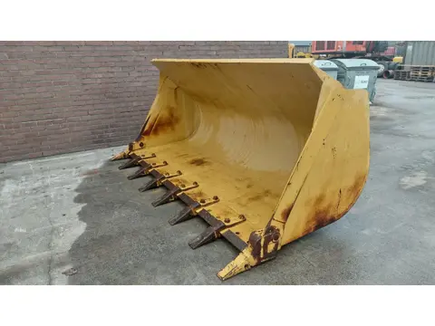 Caterpillar 980 loader bucket with teeth / Unused / 4.2m3 / Genuine cat