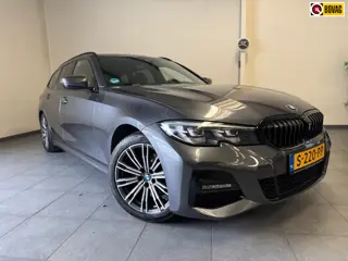 BMW 3-serie Touring 320i M sport pakket - M shadowline - Business Pack - 1e eigenaar!