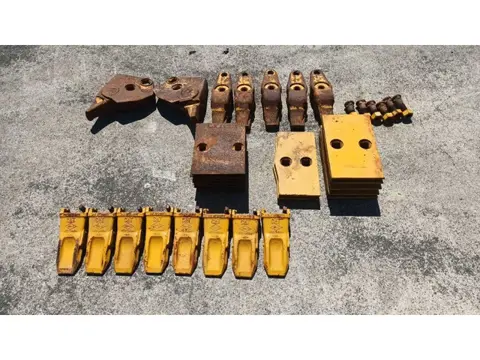 Caterpillar Cutting edge set for bucket (bj 2025)