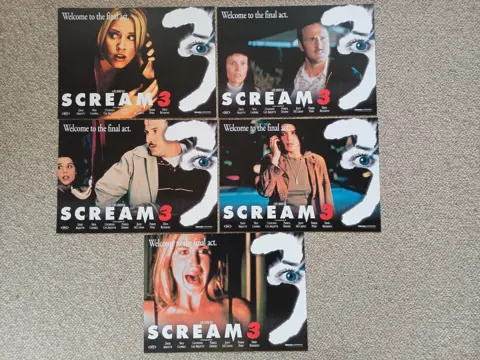 SCREAM 3 NED. lobbycard set.