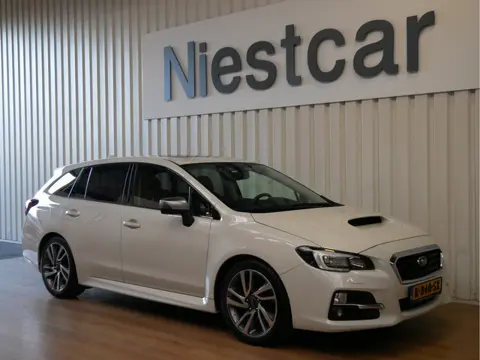 Subaru Levorg Premium met Eye-Sight en trekhaak (bj 2017)