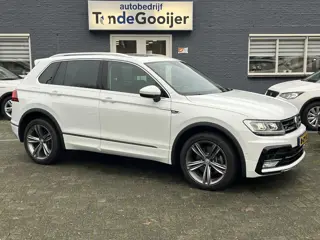 Volkswagen Tiguan 2.0 TSi DSG 4Motion Highline Business R-Line | EL. TREKHAAK | STANDKACHEL | PANORA
