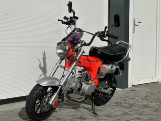 JINCHENG Bromfiets JC50Q (Honda Dax) | Volledig in nieuwstaat!