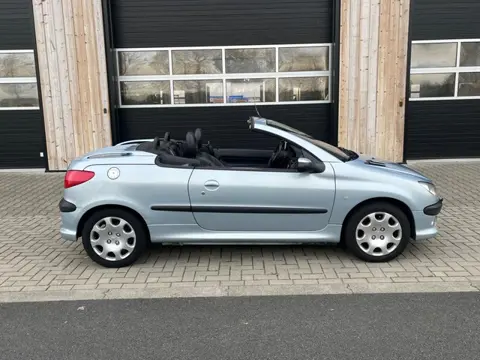 Peugeot 206 CC 2.0-16V APK AIRCO LEER