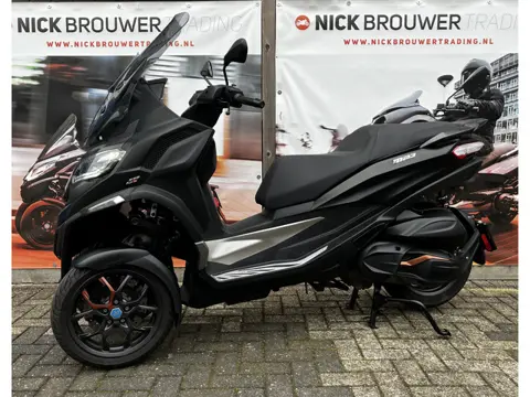 Piaggio MP3 530 HPE Exclusive - Nieuw - kortingen tot 1000,- euro