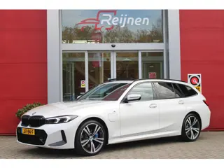 BMW 3-Serie Touring 330e 292PK M-SPORT | PANORAMISCH SCHUIF/KANTEL DAK | M-SPORT PRO-PAKKET | M-SPOR