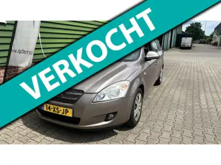 Kia Cee'd Sporty Wagon 1.6 X-ecutive