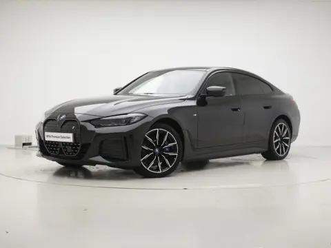 BMW i4 eDrive40 High Executive | M-Sport Pro | 19" | Memory+Ventilatie | Voorbereiding Driving Assis