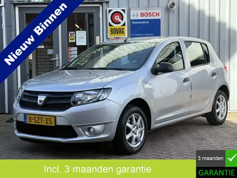Dacia Sandero 0.9 TCe Lauréate. | AIRCO | HOGE INSTAP | LICHTMETAAL |
