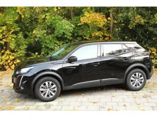Peugeot 2008 1.2 PureTech Active navgatie D.riem is vervangen!! Plaat van een auto!!