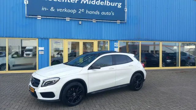 MERCEDES-BENZ GLA-KLASSE 180Ambition AMG line