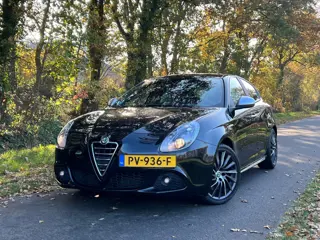 Alfa Romeo Giulietta 1.7 TBi Quadrifoglio Verde | Cruise + Clima + Leder |