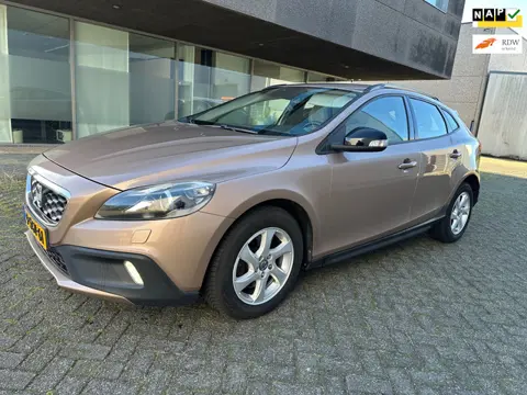 Volvo V40 Cross Country 1.6 T4 Kinetic CLIMAT BJ 10-2013 APK 7-2026