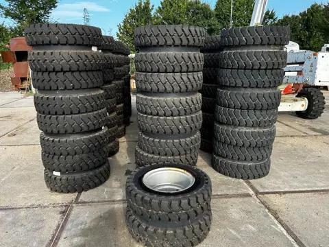 Mitas Partij banden:  Fork Lift 7.50x15/14pr Wacker Neuson EW65