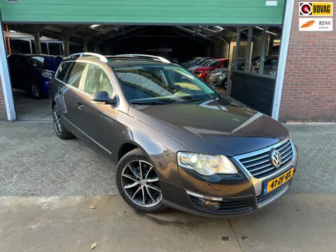 Volkswagen Passat Variant 2.0 TDI Highline| |DSG/PANO/TRHK/NAVI/