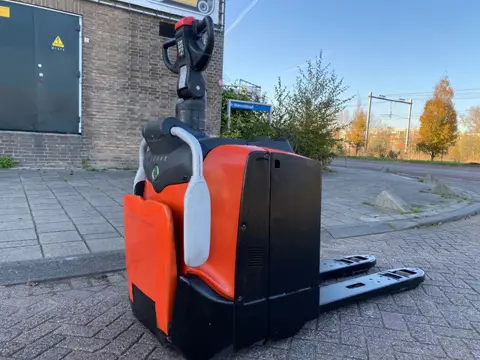 Cesab P320 2000KG PALLETWAGEN / HEFTRUCK (bj 2015)