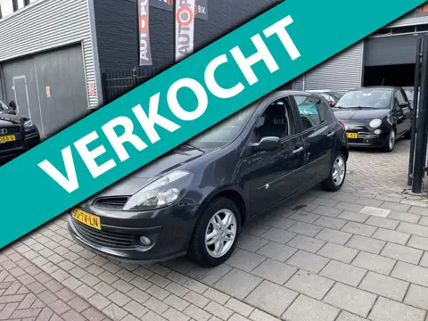 Renault Clio 1.6-16V Privilège 2e Eigenaar! Trekhaak Airco NAP APK