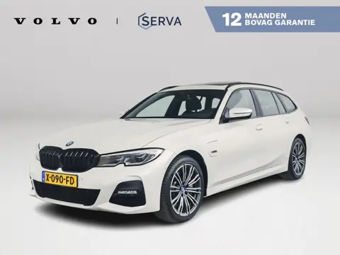 BMW 3 Serie Touring 330e Business Edition Plus | Panoramadak | 360° camera | Stoel- en Stuurverwarmi