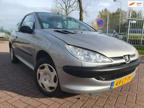 Peugeot 206 1.4 XR | 75 pk | Airco | NAP | APK 07/2026