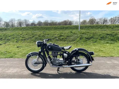 BMW R26 Top gerestaureerd.