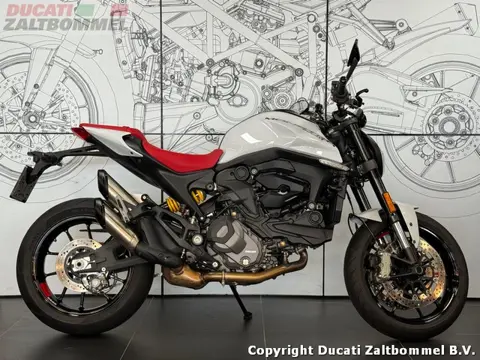 Ducati MONSTER (bj 2025)