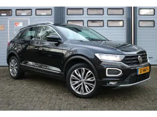 Volkswagen T-Roc 1.5 TSI Sport Xenon Keyless Virtual cockpit Camera Navi T-haak Bj:2018