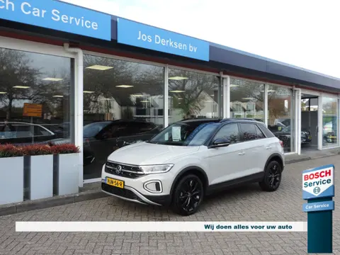 Volkswagen T-Roc 1.5 TSI Black Style DSG - Camera | ACC | Matrix LED | CarPlay | Park Assist | Elek.