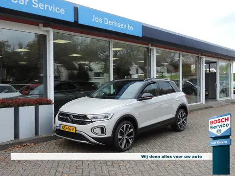 Volkswagen T-Roc 1.5 TSI Black Style DSG - Camera | ACC | Matrix LED | CarPlay | Park Assist | Elek.