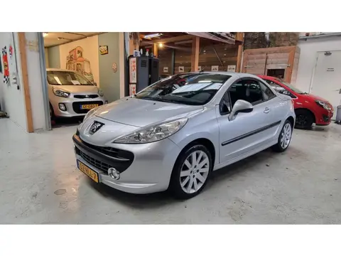 Peugeot 207 CC 1.6 VTi Féline LEER, Clima, 1e eigenaar, NAP