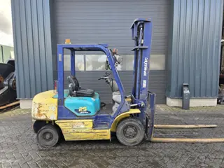 komatsu fd25t-14