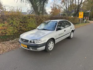 Toyota Corolla 1.4 VVT-i Terra AIRCO (bj 2001)