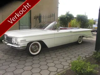 Oldsmobile Dynamic 88 Cabrio V 8 Rocket Motor (bj 1960)