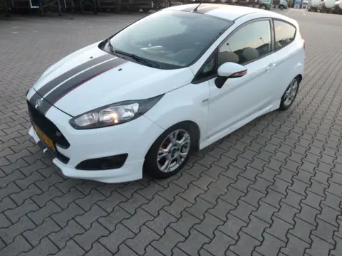 Ford Fiesta 1.25 st line beschrijving lezen