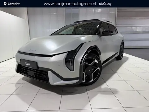 Kia EV4 GT-PlusLine 81.4 kWh ,Unieke kleur Matte Ivory Silver, Direct uit voorraad leverbaar.