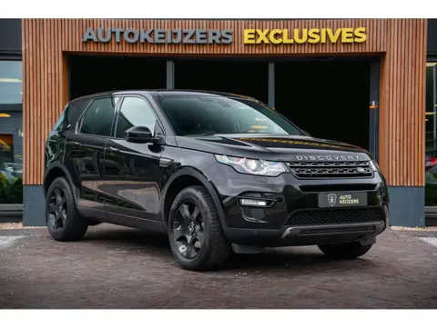 Land Rover Discovery Sport 2.0 eD4 SE Panoramadak Leer Stoelverw. Navigatie Xenon Trekhaak 18''LM